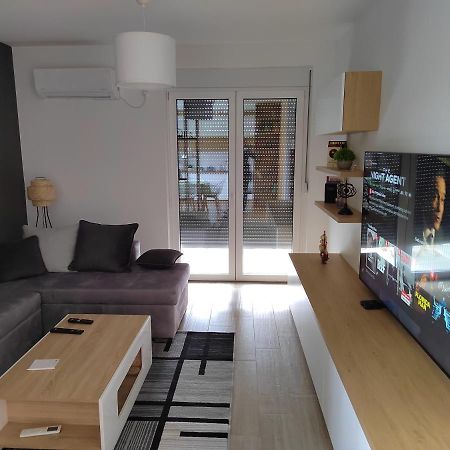 Lovely One Bedroom Apartment Ub 외부 사진