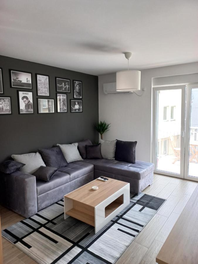Lovely One Bedroom Apartment Ub 외부 사진