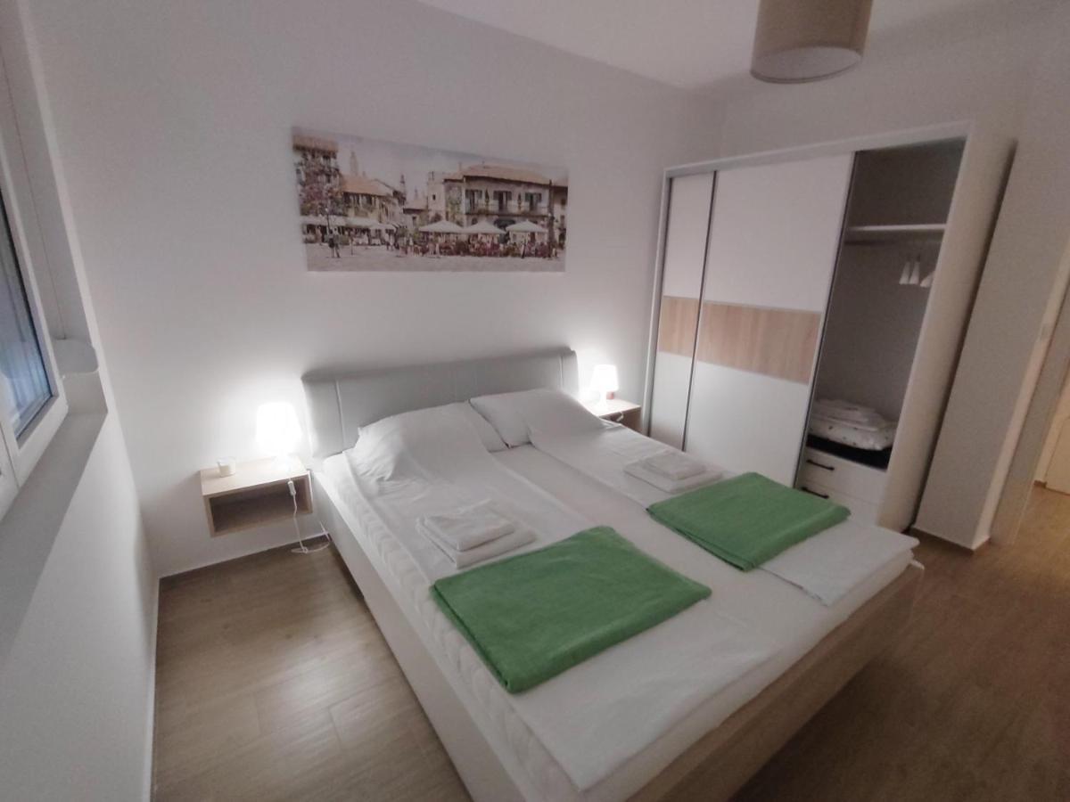 Lovely One Bedroom Apartment Ub 외부 사진