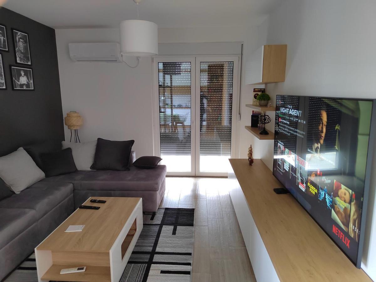 Lovely One Bedroom Apartment Ub 외부 사진